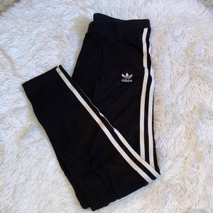 ✨Adidas Leggings
